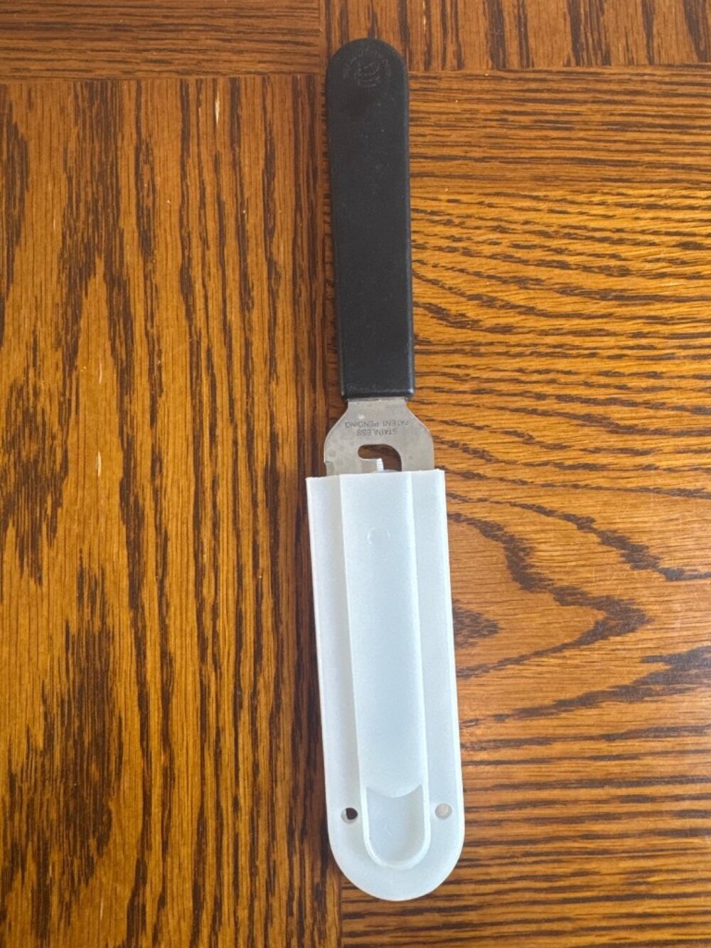Pampered Chef Cheese Knife Slicer/Spreader